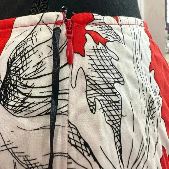 NEW- NWT Lovers + Friends Red Affection Ruffle Mini Skirt Size Small - Picture 4 of 5